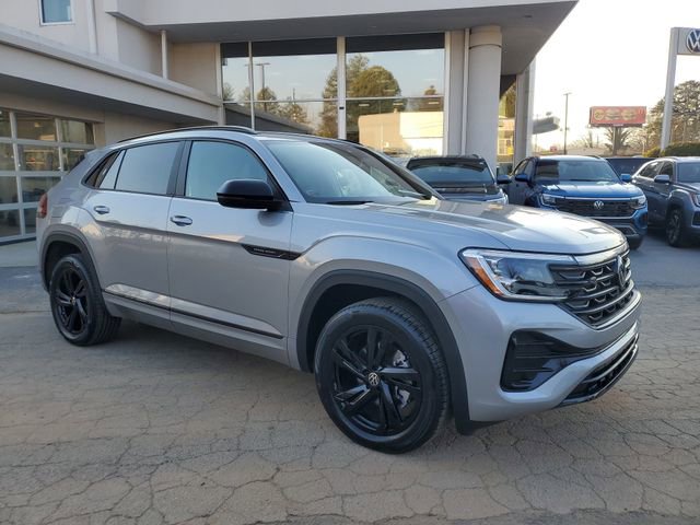 Certified 2026 Volkswagen Atlas Cross Sport SEL R-Line image 3