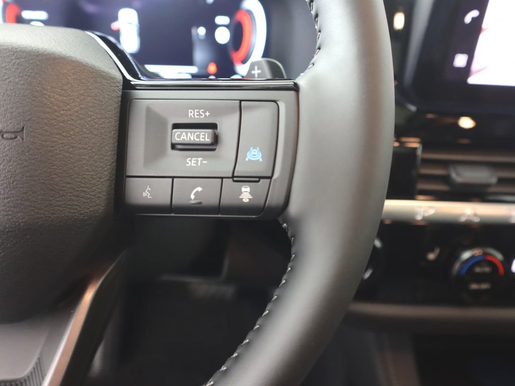 New 2026 Nissan Pathfinder SL image 16