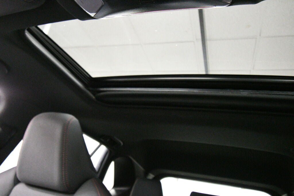 Used 2023 Toyota RAV4 SE w/ Weather & Moonroof Package AWD/4WD image 19