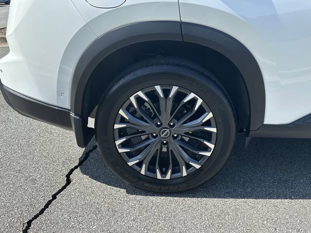 Certified 2025 Nissan Rogue SL w/ Tech Package AWD/4WD image 19