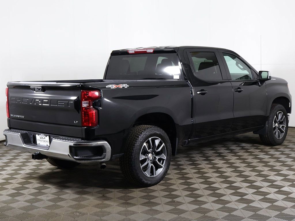 Used 2024 Chevrolet Silverado 1500 LT image 9