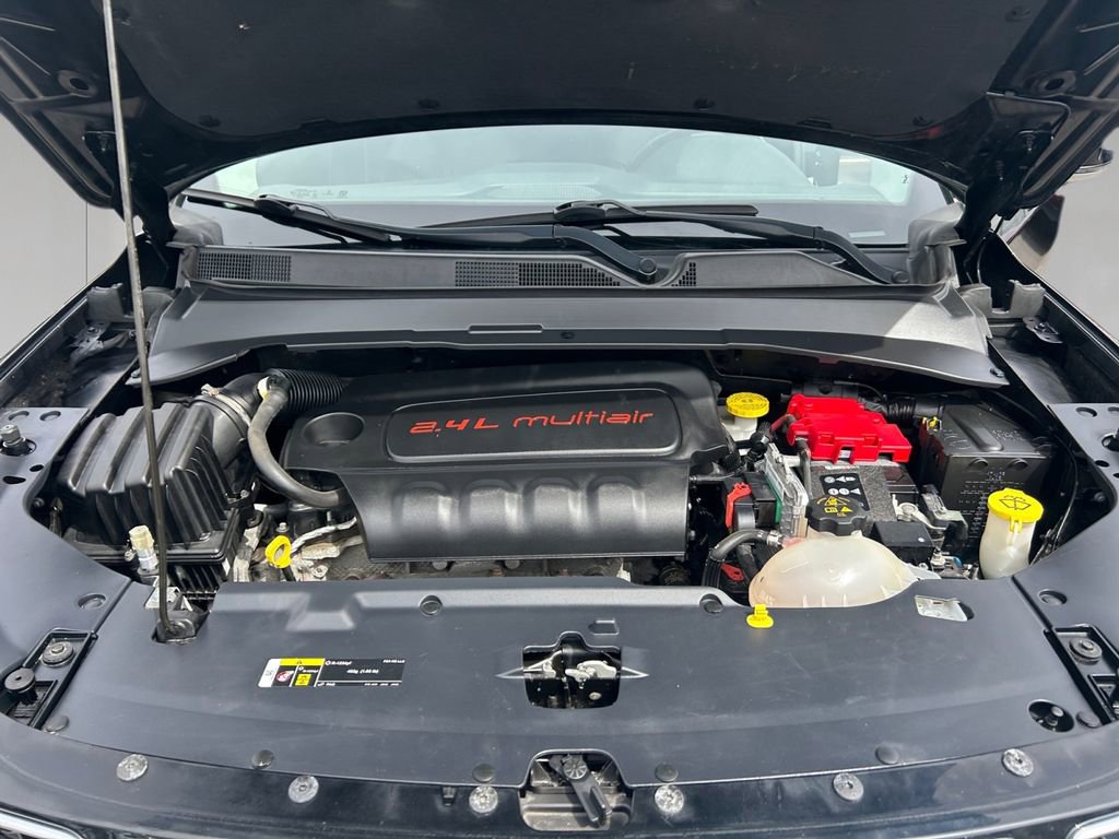 Used 2021 Jeep Compass Limited w/ Sun and Sound Group AWD/4WD image 20