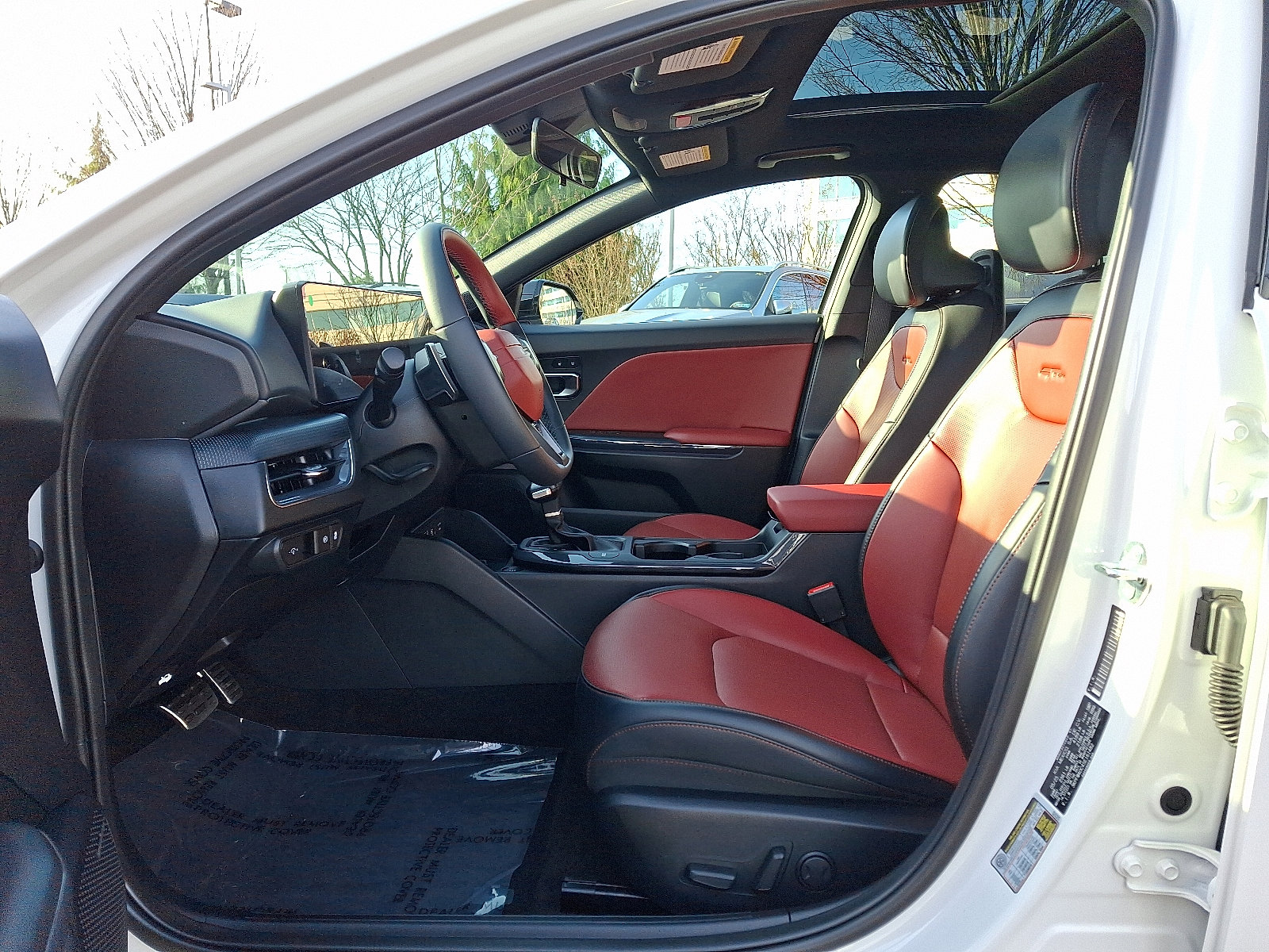 Used 2025 Kia K4 GT-Line Turbo image 13