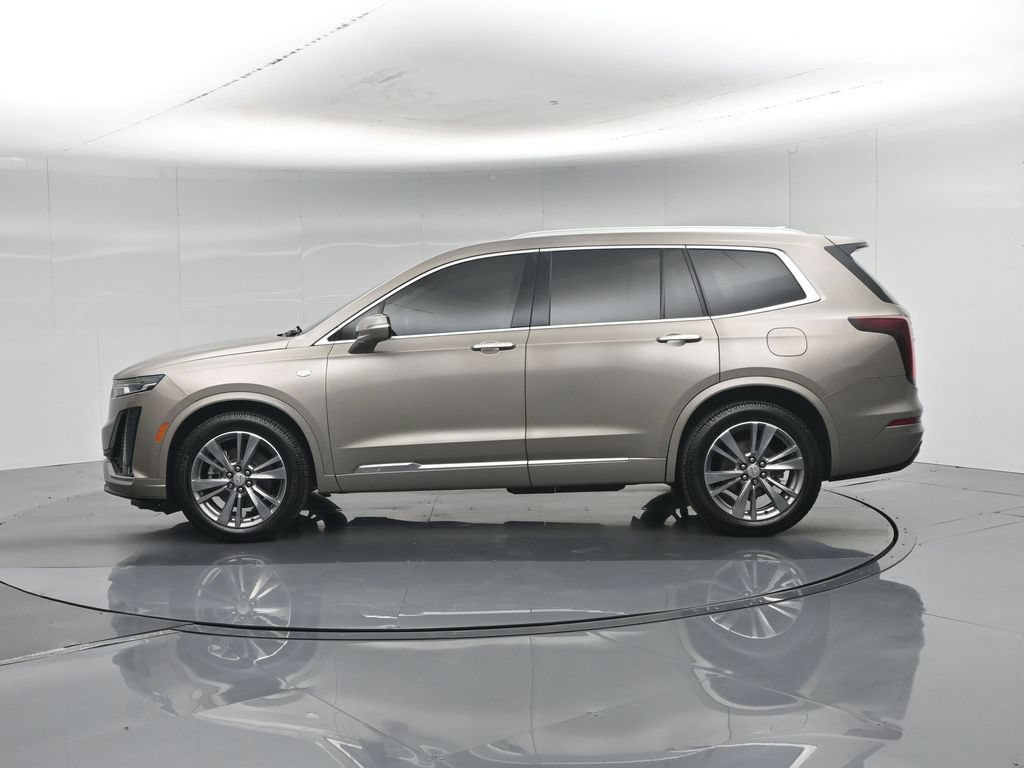 Used 2022 Cadillac XT6 Premium Luxury w/ Technology Package FWD image 31