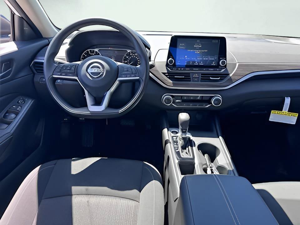 New 2026 Nissan Altima 2.5 SV FWD image 15