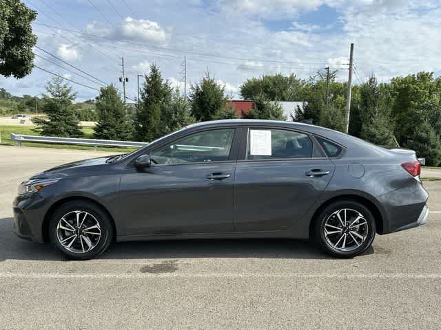 Used 2024 Kia Forte LXS w/ LXS Technology Package FWD image 2