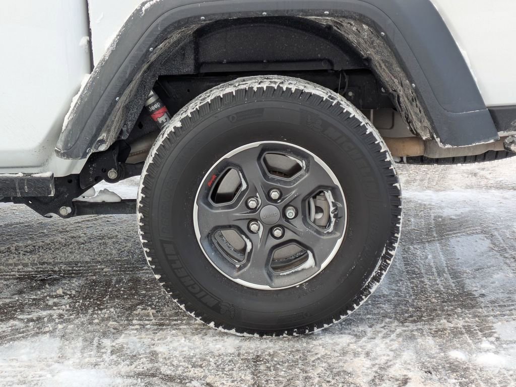 Used 2022 Jeep Gladiator Rubicon image 10