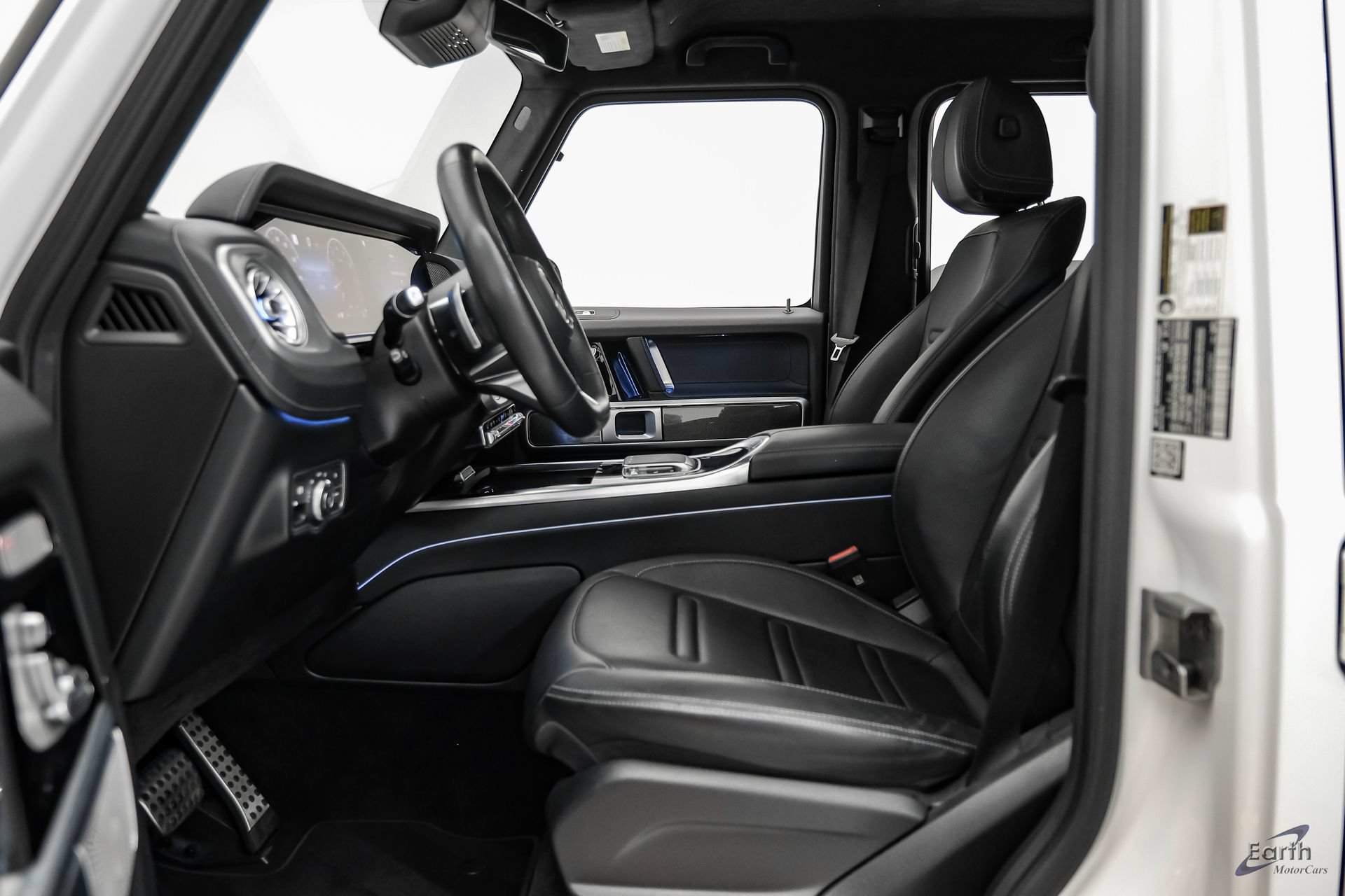 Used 2025 Mercedes-Benz G 550 w/ Exclusive Interior Package image 36