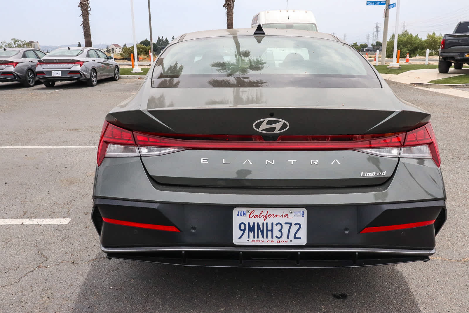 Used 2024 Hyundai Elantra Limited FWD image 11
