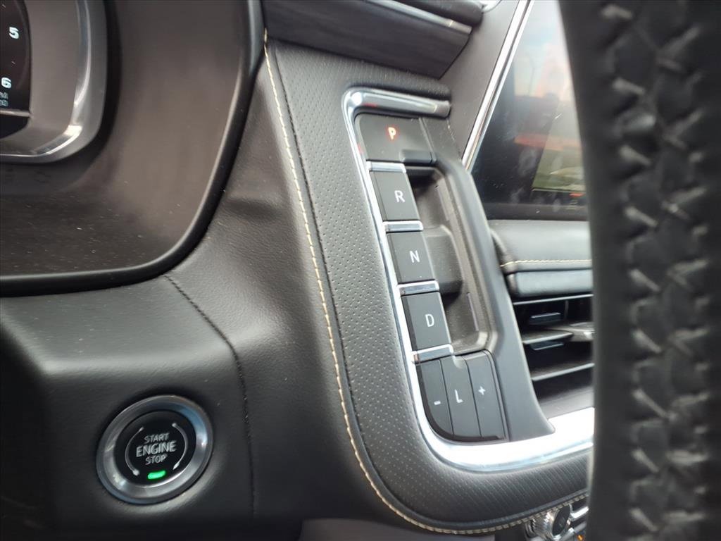 Used 2024 GMC Yukon SLT image 23