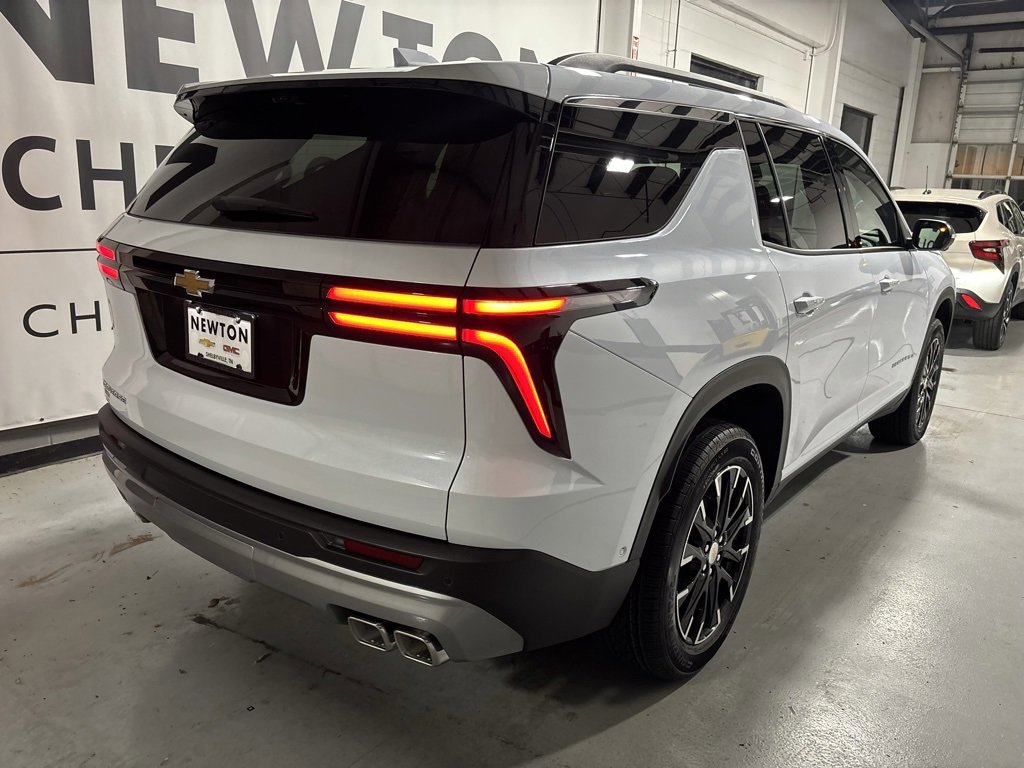 New 2026 Chevrolet Traverse LT w/ Enhanced Driving Package image 30