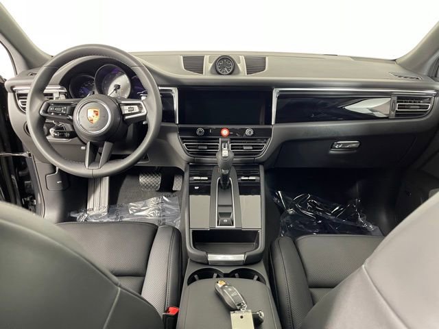 New 2026 Porsche Macan S image 40