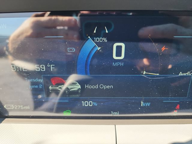 New 2027 Chevrolet Bolt RS w/ Super Cruise Package FWD image 16