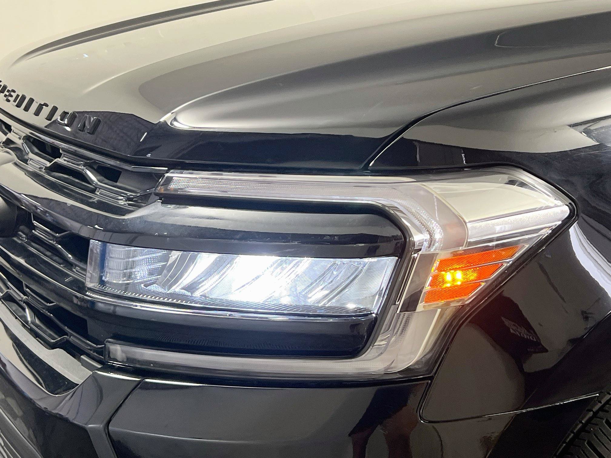 Used 2023 Ford Expedition Limited AWD/4WD image 11