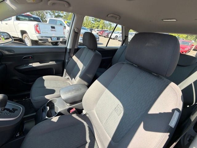 Used 2009 Kia Rondo LX FWD image 12