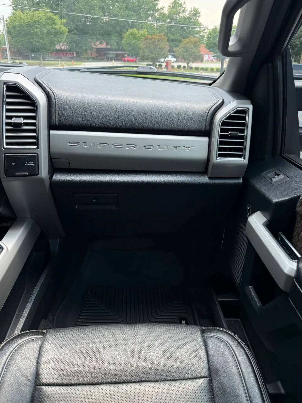 Used 2017 Ford F350 Lariat w/ Chrome Package AWD/4WD image 33