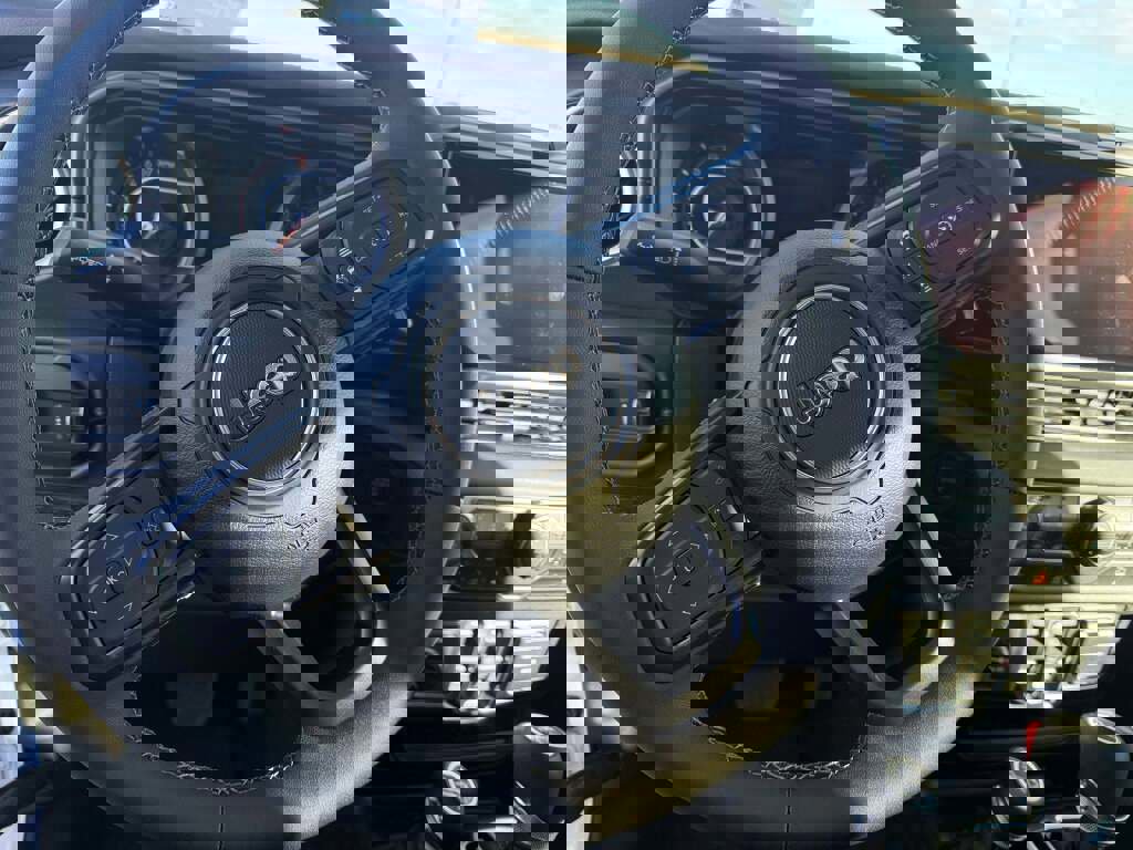 New 2026 Jeep Gladiator Sport image 25