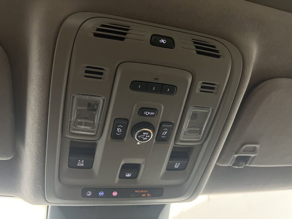 Used 2021 Cadillac Escalade Premium Luxury Platinum AWD/4WD image 80