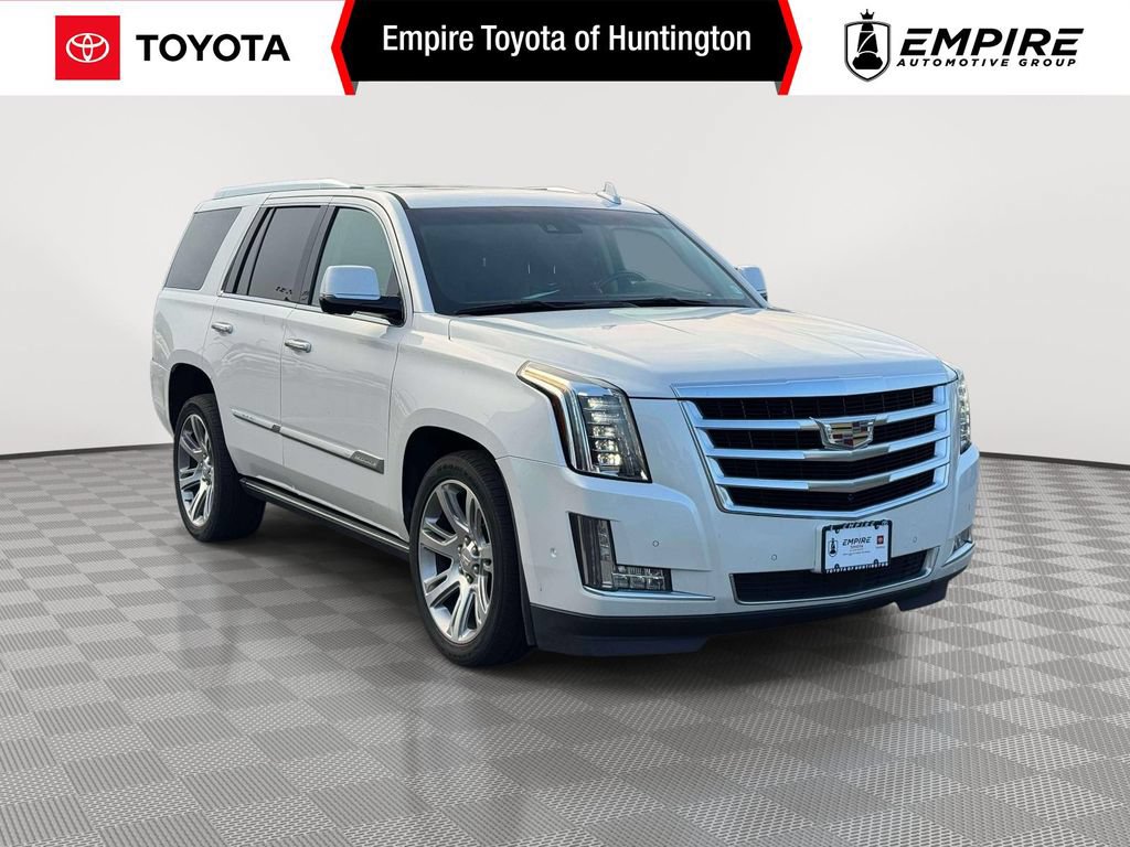 Used 2018 Cadillac Escalade Premium Luxury AWD/4WD image 1