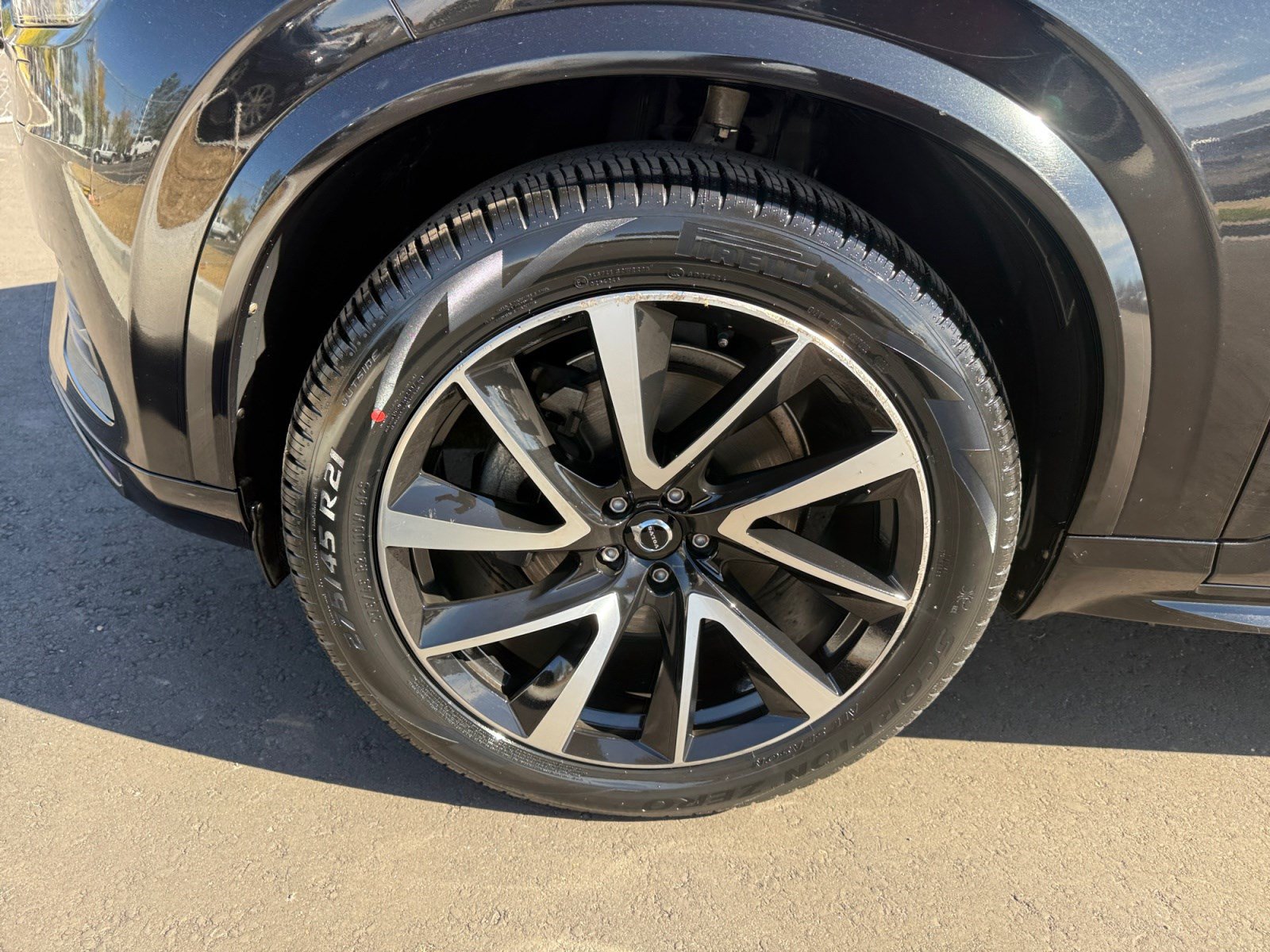 Used 2020 Volvo XC90 T6 Momentum AWD/4WD image 24