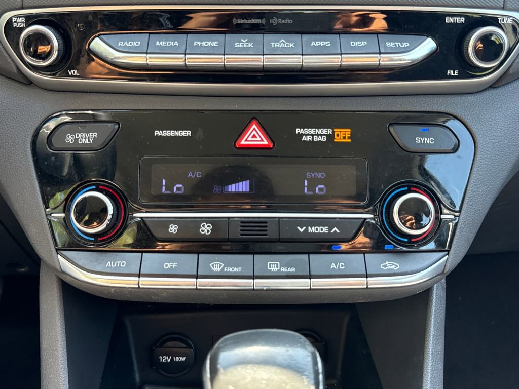 Used 2018 Hyundai Ioniq Plug-In Hybrid FWD image 23