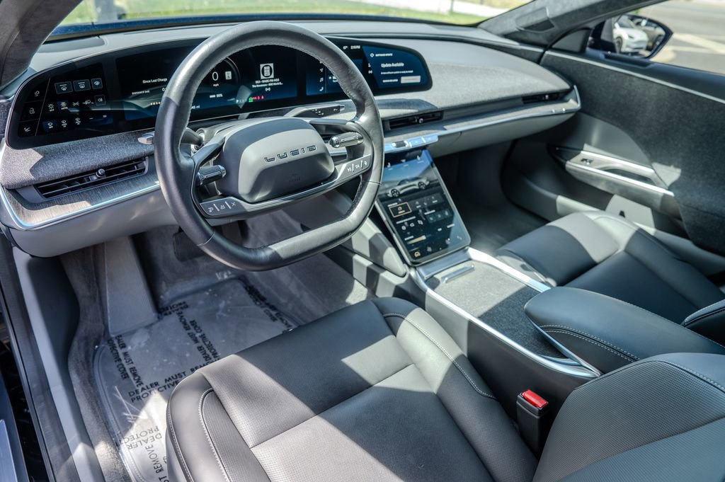 Used 2024 Lucid Air Pure image 4