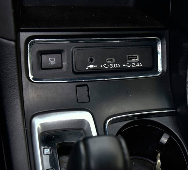 Used 2023 Subaru Ascent Limited w/ Technology Package AWD/4WD image 27