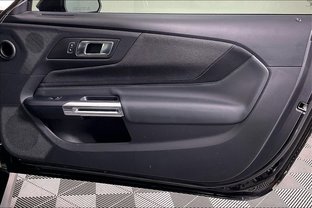 Used 2024 Ford Mustang Coupe image 24