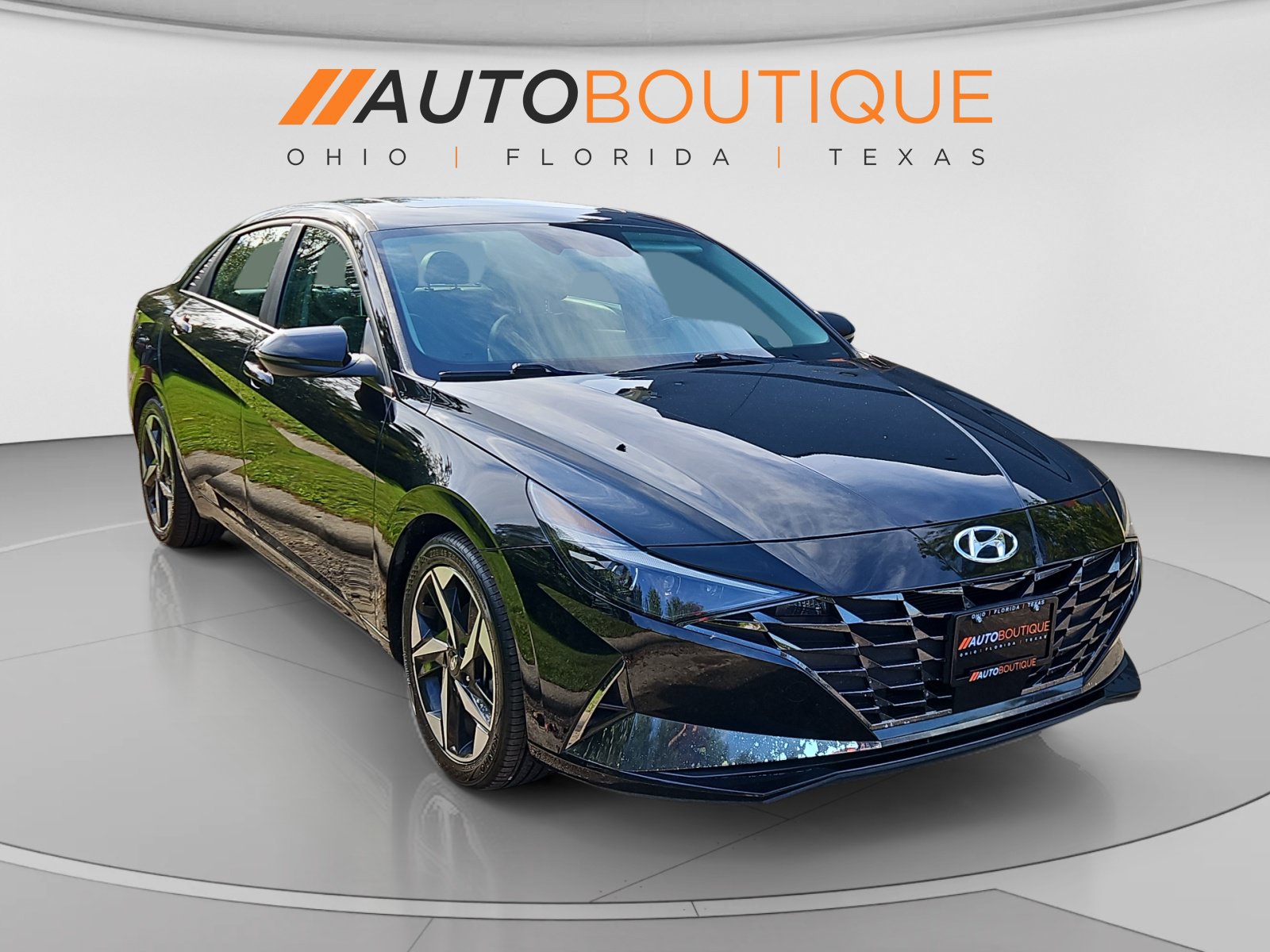 Used 2022 Hyundai Elantra Limited w/ Cargo Package FWD image 7