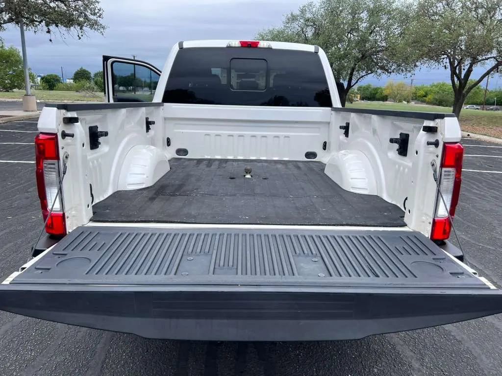 Used 2017 Ford F250 Lariat w/ Lariat Value Package RWD image 14