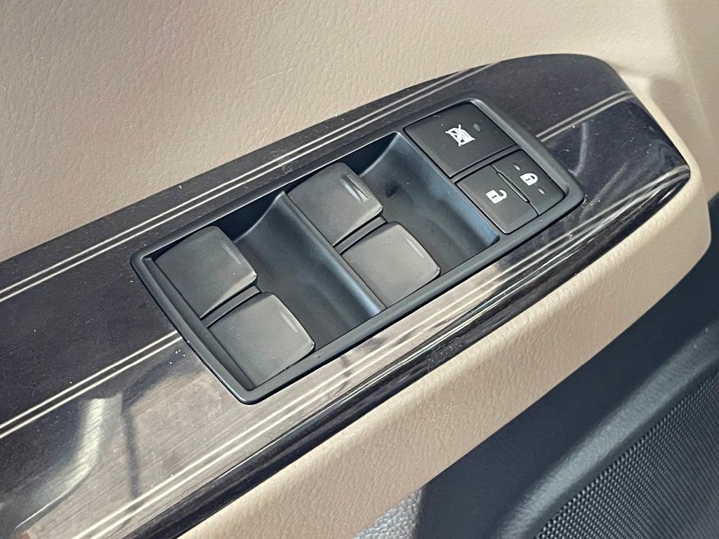 Used 2020 Lexus GX 460 Premium w/ Premium Package AWD/4WD image 14