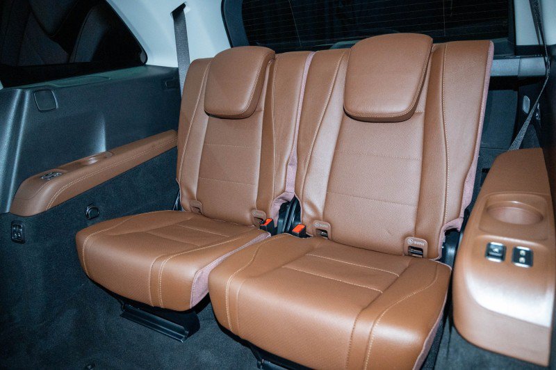 Certified 2026 Mercedes-Benz GLS 450 4MATIC image 17