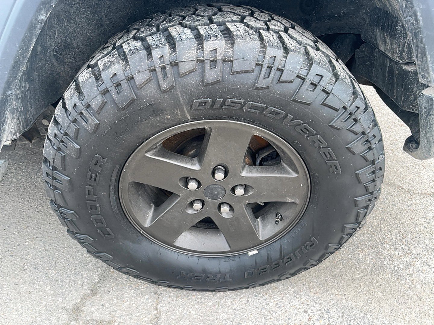 Used 2022 Jeep Wrangler Sport AWD/4WD image 9
