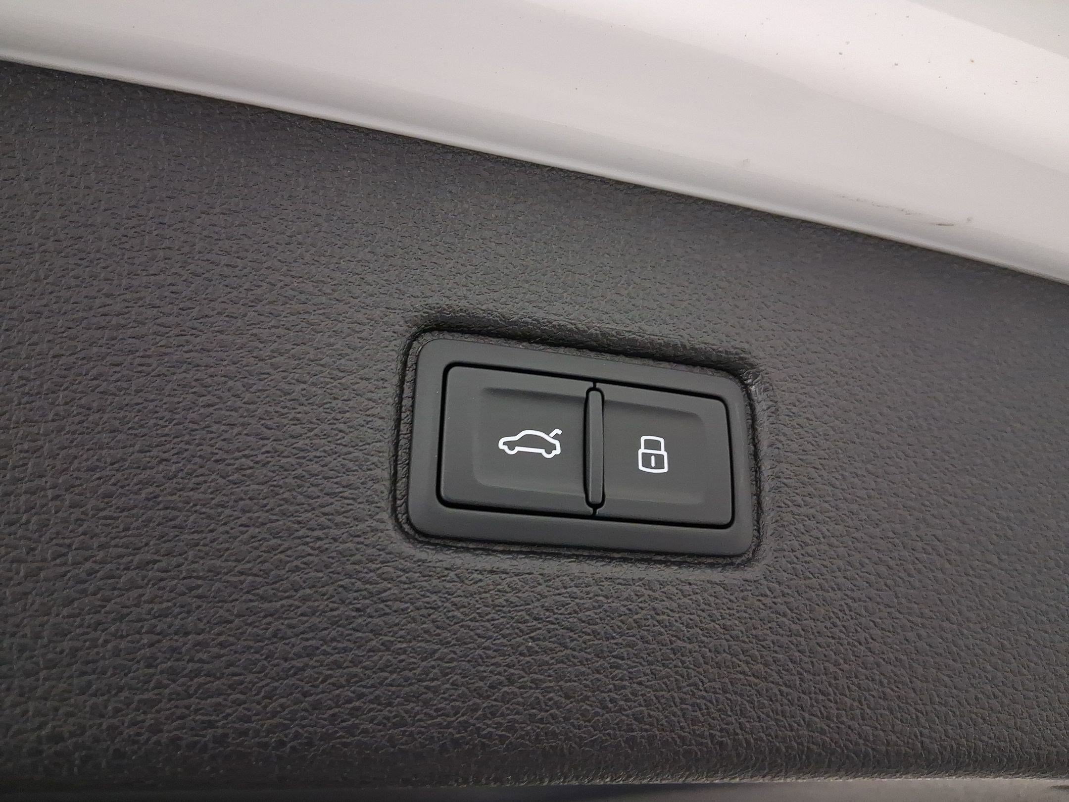 Used 2026 Audi Q7 3.0T Premium w/ Convenience Plus Package AWD/4WD image 29