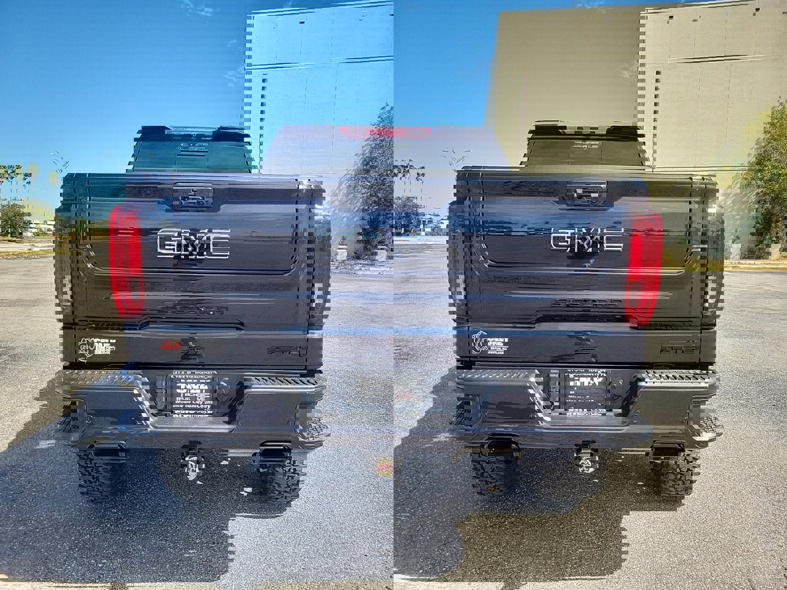 New 2026 GMC Sierra 1500 AT4 w/ Technology Package image 7