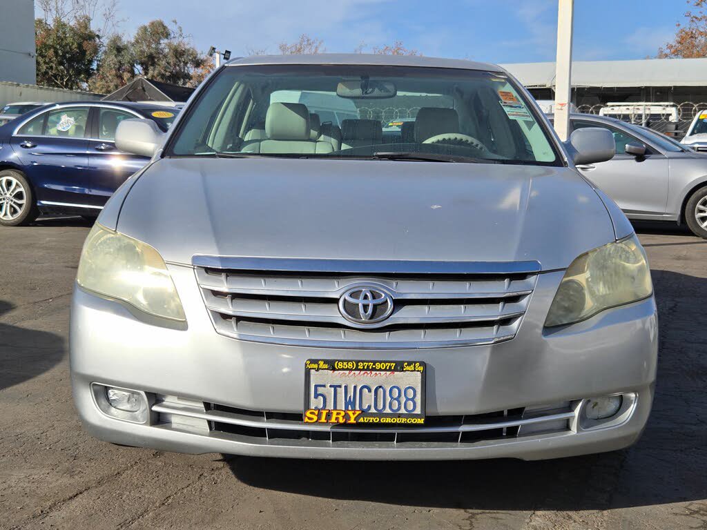 Used 2006 Toyota Avalon XLS FWD image 4