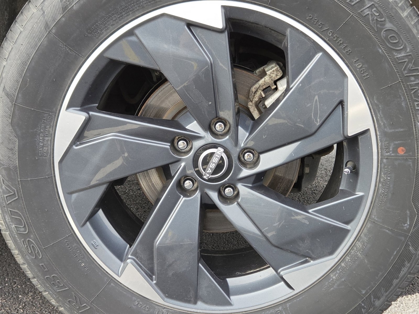 Used 2024 Nissan Rogue SV image 10