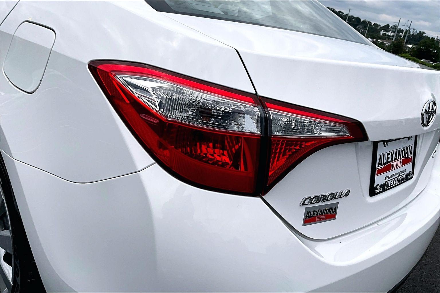 Used 2014 Toyota Corolla LE FWD image 27