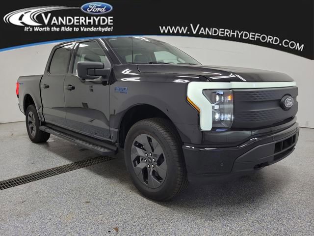 New 2025 Ford F150 Lightning Flash image 2