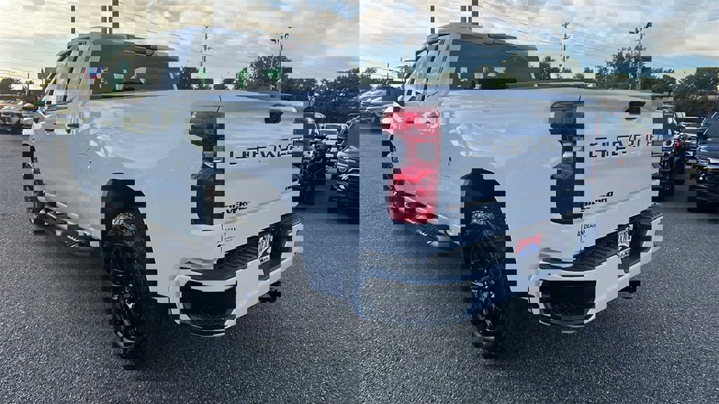 New 2026 Chevrolet Silverado 1500 Custom w/ Turbomax Blackout Package image 7