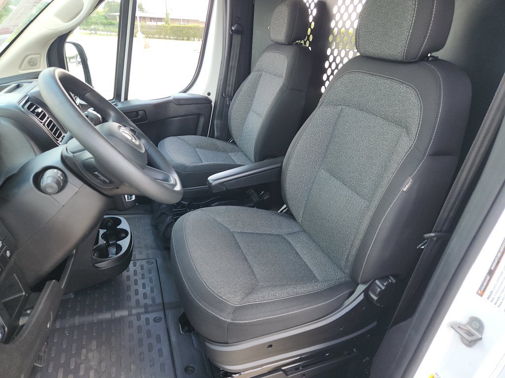 Used 2025 RAM ProMaster 2500 w/ U-Haul Equipment Group FWD image 13