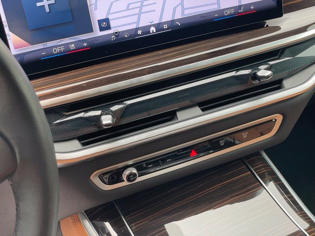 Used 2026 BMW X5 xDrive40i w/ Premium Package AWD/4WD image 19