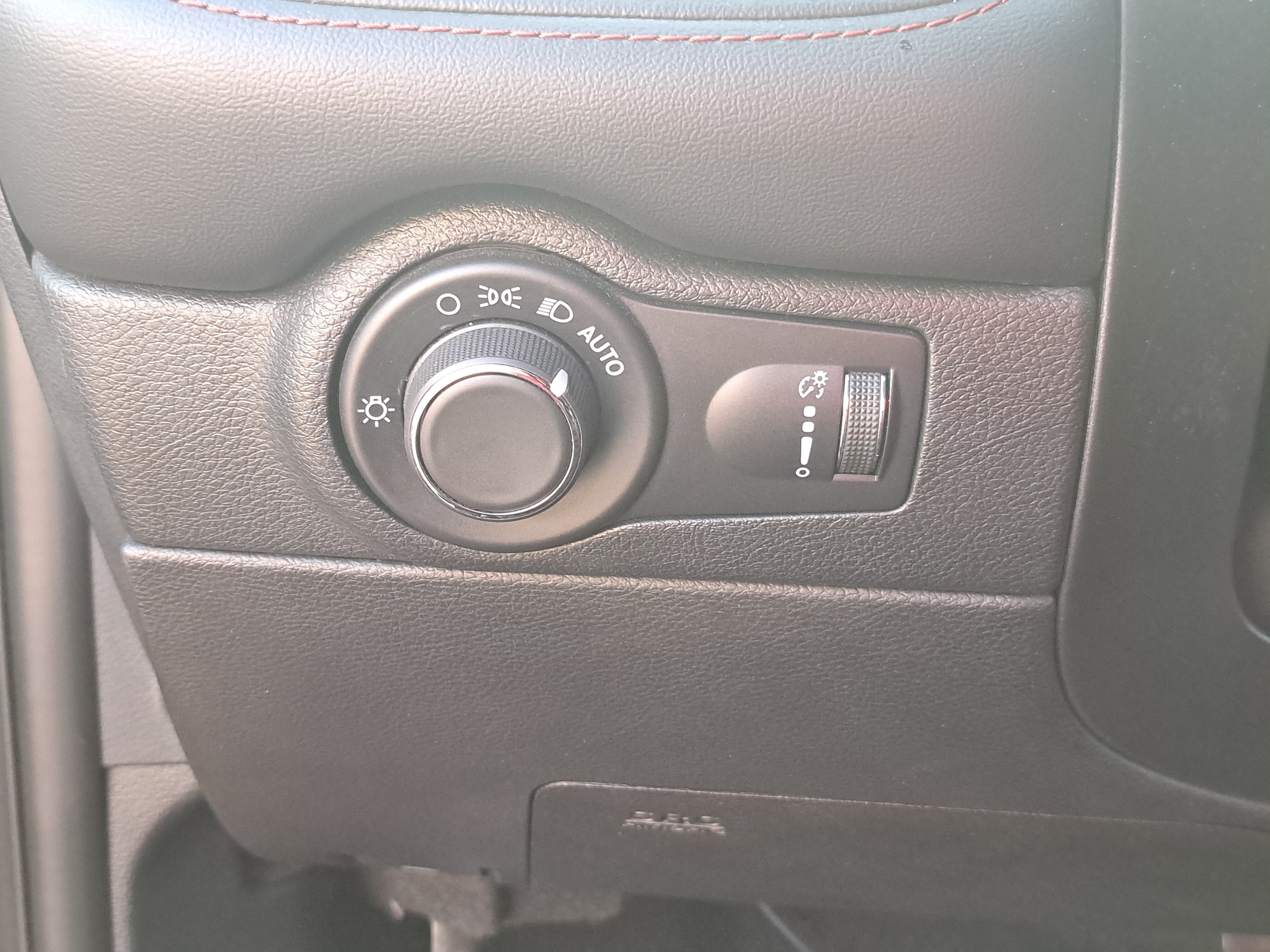 Used 2024 Dodge Durango GT AWD/4WD image 25