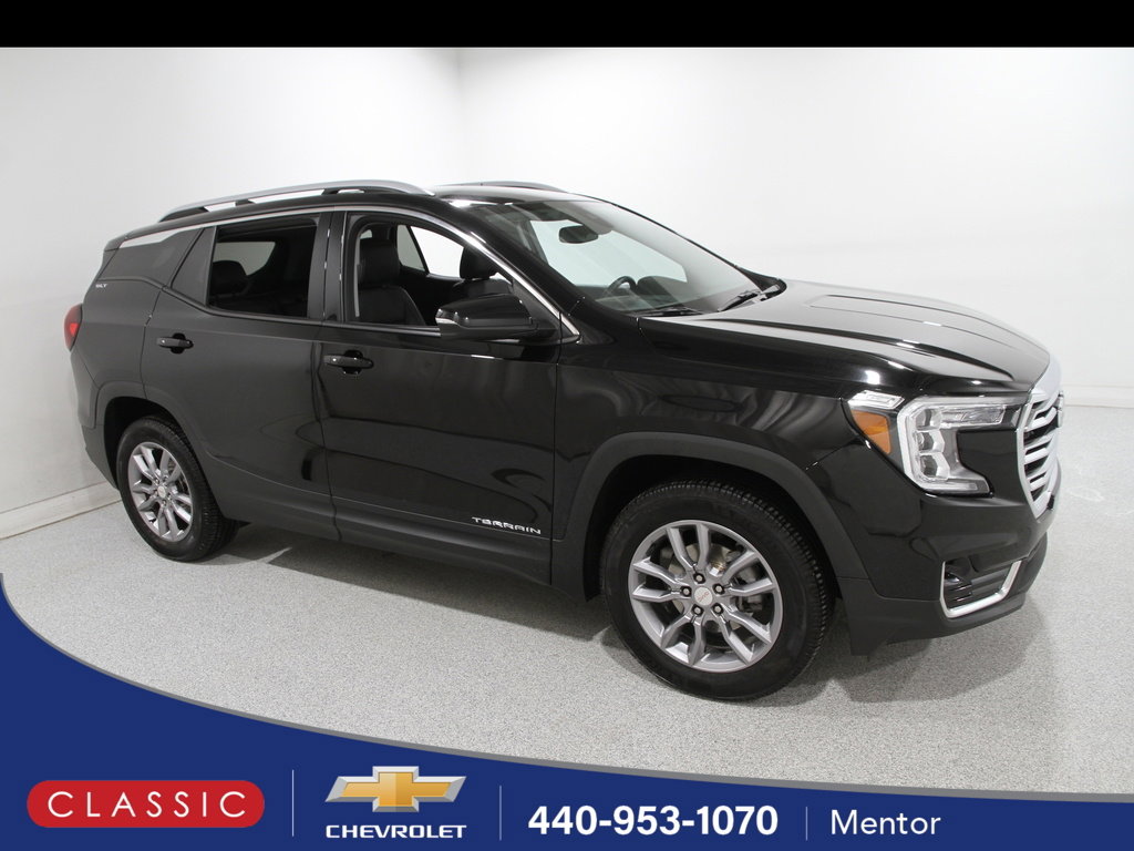 Certified 2022 GMC Terrain SLT w/ Infotainment Package II image 1