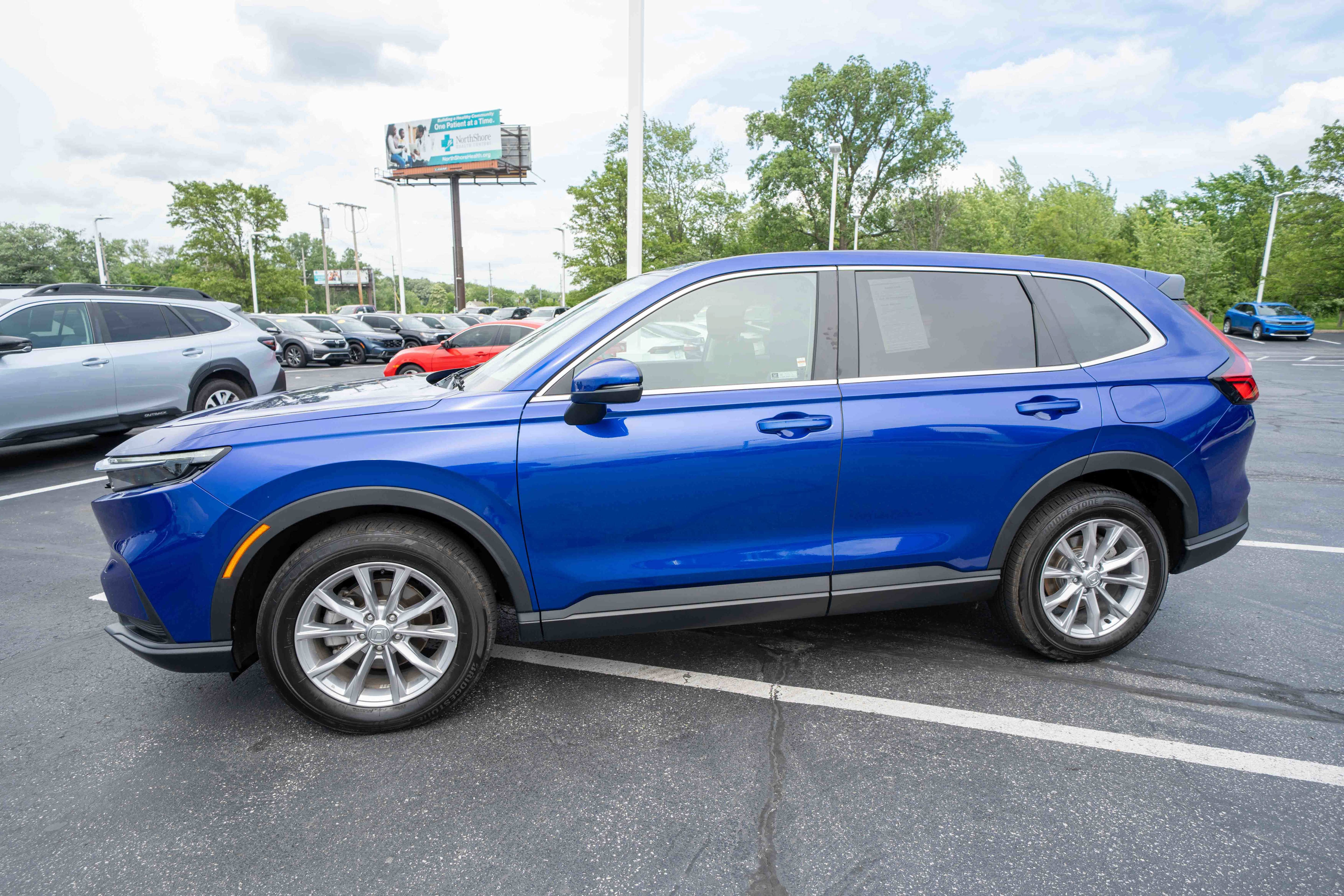 Used 2024 Honda CR-V EX image 3
