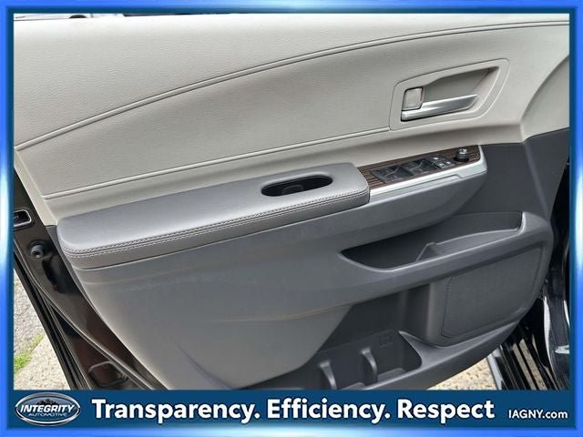 Used 2024 Toyota Sienna XLE FWD image 22