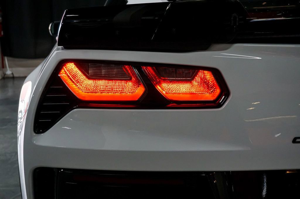 Used 2017 Chevrolet Corvette Z06 w/ Z07 Performance Package image 87