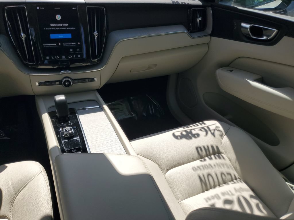 Certified 2024 Volvo XC60 T8 Plus w/ Protection Package Premier AWD/4WD image 15