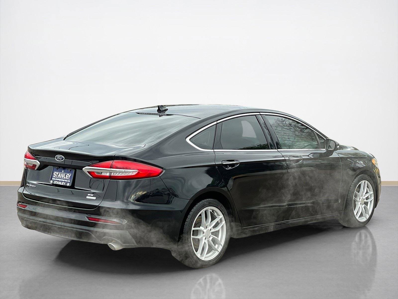 Used 2019 Ford Fusion SEL FWD image 8