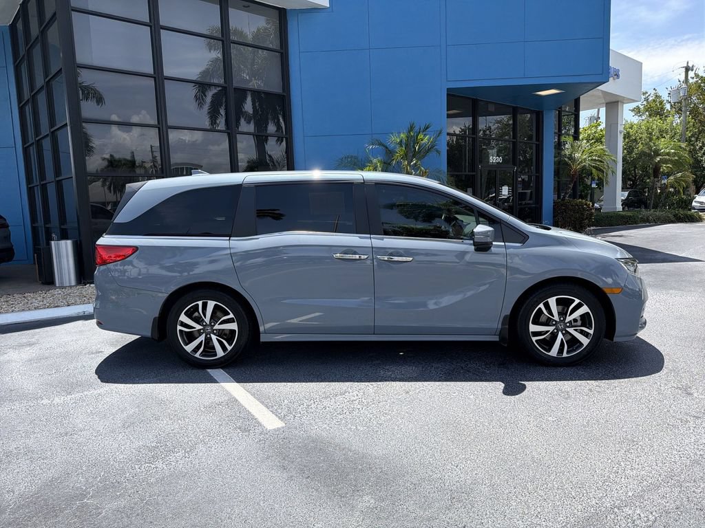 Certified 2024 Honda Odyssey Touring image 9